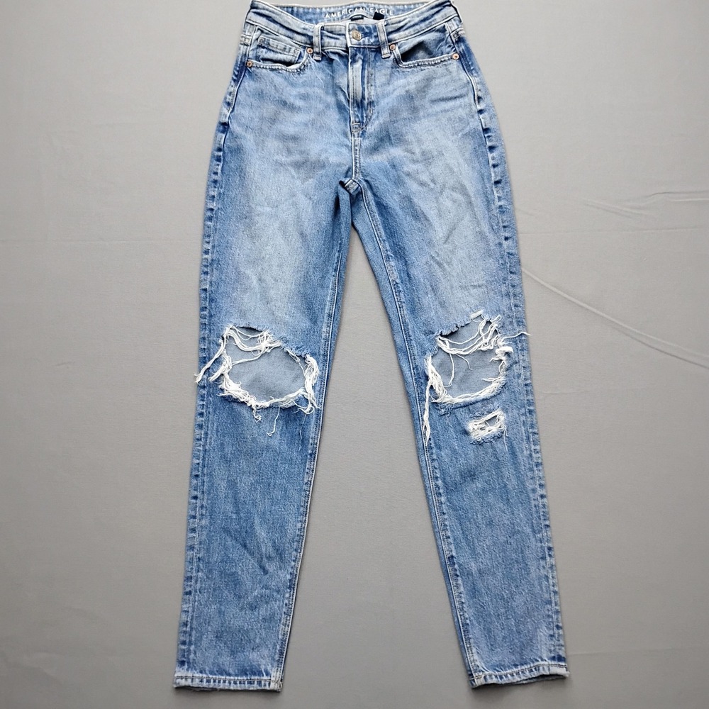 American Eagle Mom Jean High Rise Distressed Light Wash Denim Size 0